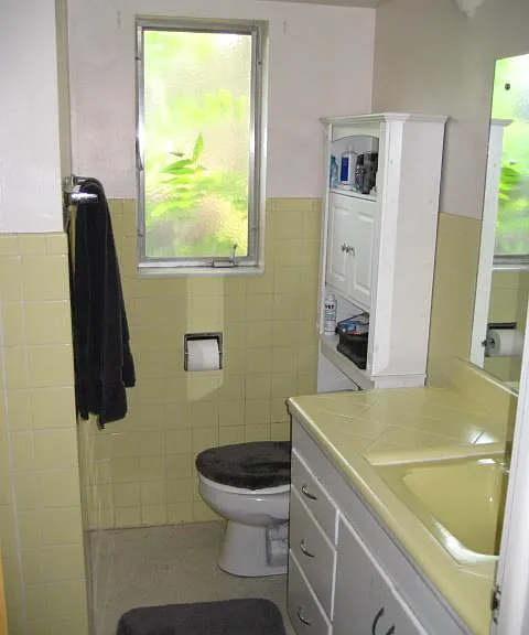1586 E Blaine Ave — Photo 14