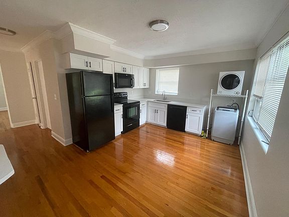 5th image of 625 12th Ave N
