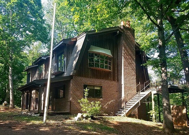 1st image of 957 Mitchell Mill Rd