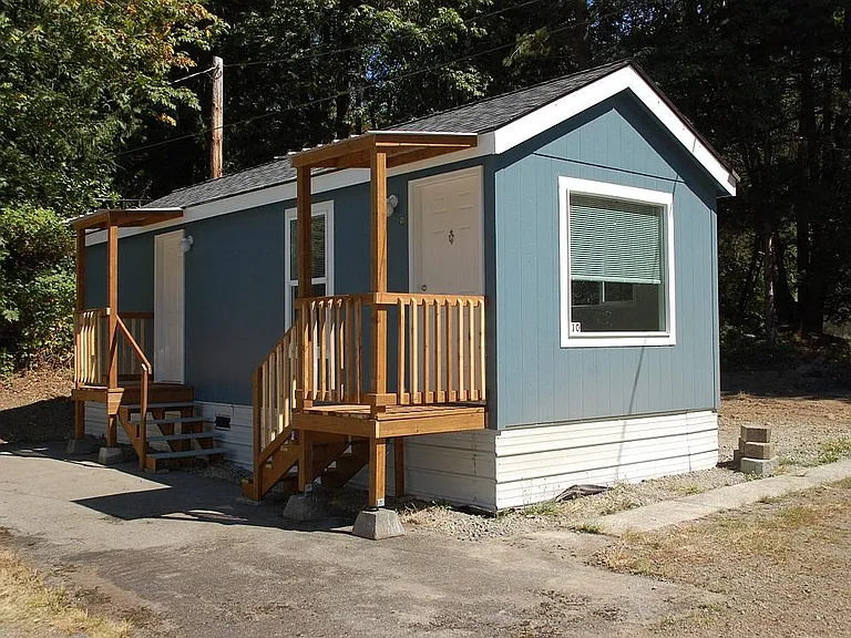 4450 356th Dr SE #10 — Photo 1