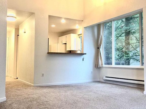5th image of 14402 NE 30th Pl #25C