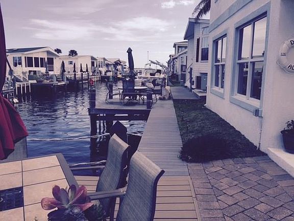 3rd image of 1141 Nettles Blvd