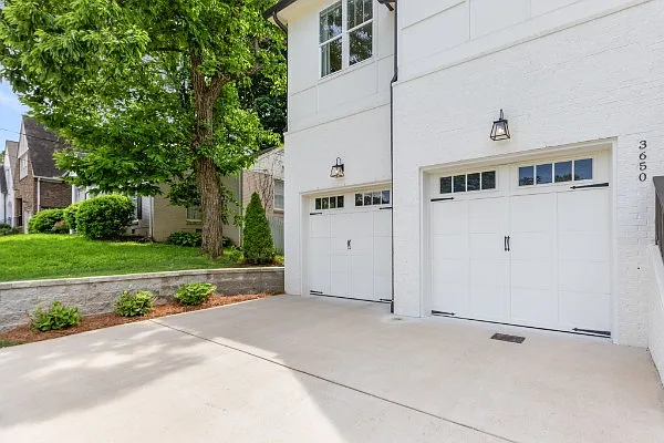 4 bed, 3300 sqft, $7,000 — Photo 2