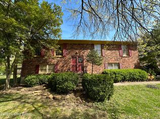 2701 Stephan Rd, Louisville, KY 40214