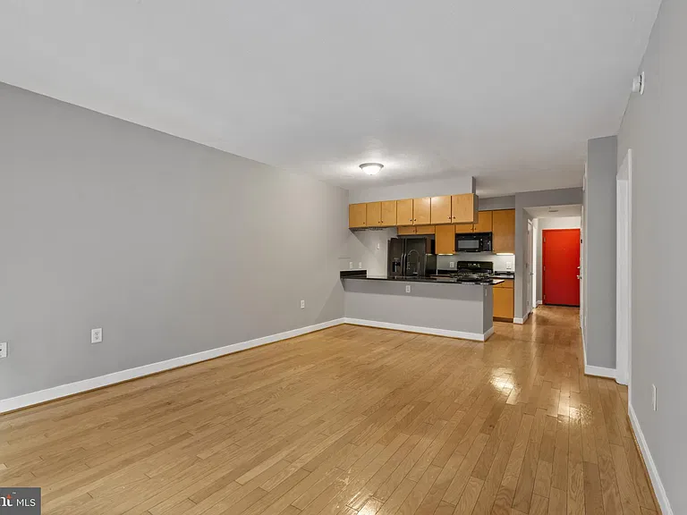 1117 10th St NW #202 — Photo 10