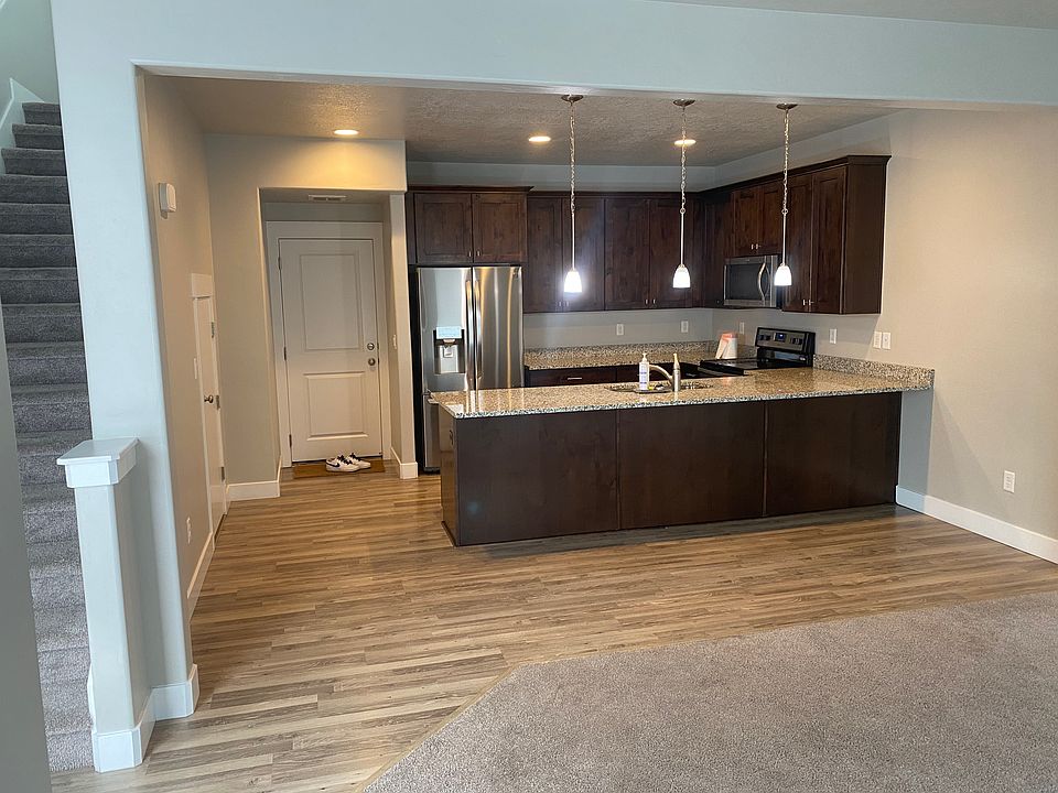 1st image of 9751 S Agora Ln