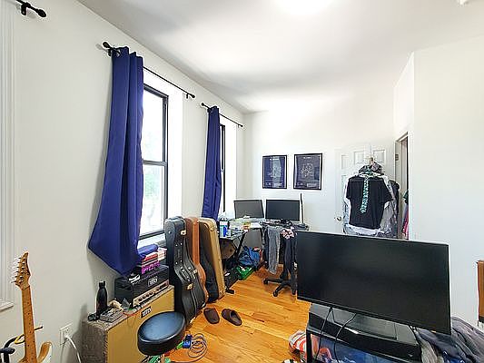 5th image of 854 Saint Johns Pl Floor 3
