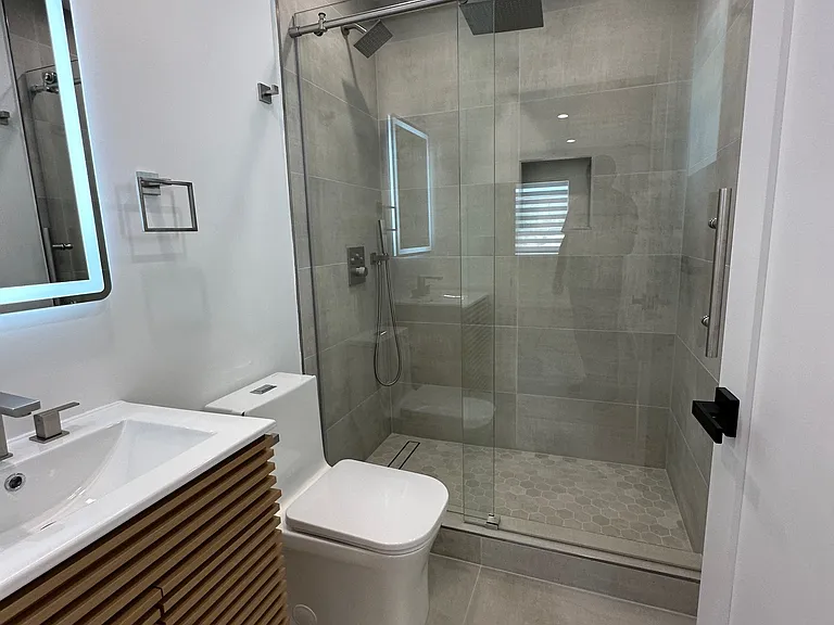 1952 N Parish Pl #201 — Photo 12