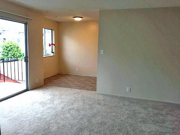 Dining area off of living room