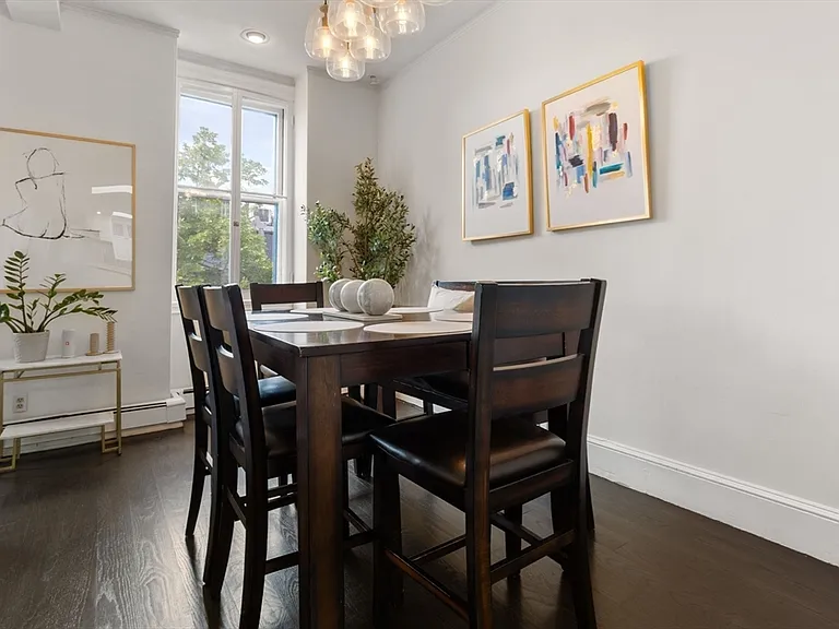 230 Marlborough St #4 — Photo 14