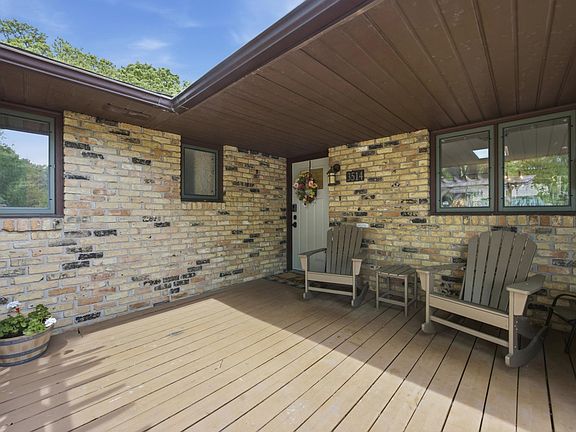 3rd image of 3514 Riverview Cir S