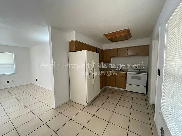 623 Joel Blvd #A — Photo 3