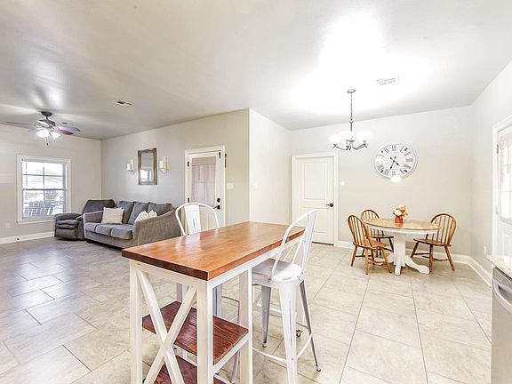 4th image of 244 Bayou Vista Dr