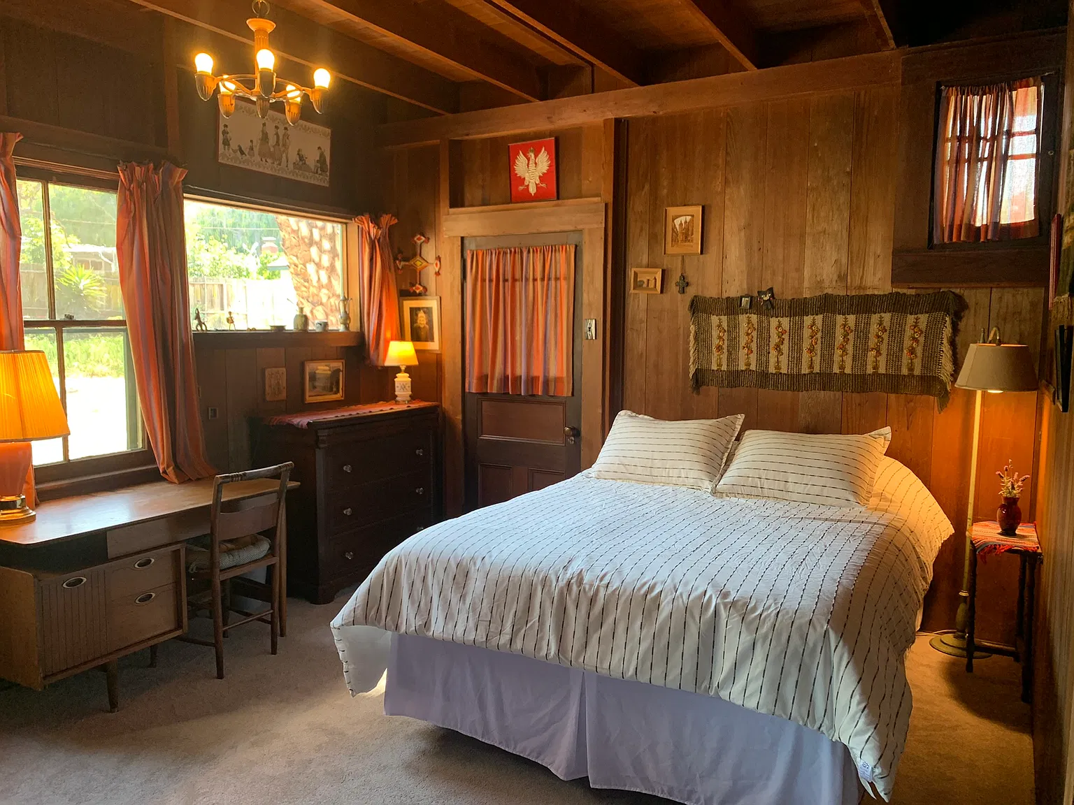 4 bed, 2483 sqft, $3,200 — Photo 1