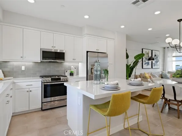 1673 W Lincoln Ave Unit 103, Anaheim, CA 92801