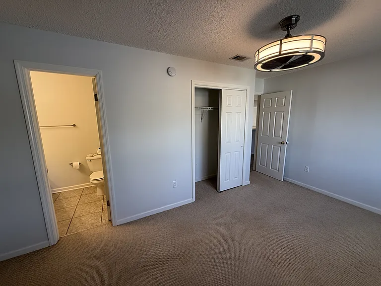 285 Payne St #1-22B — Photo 6