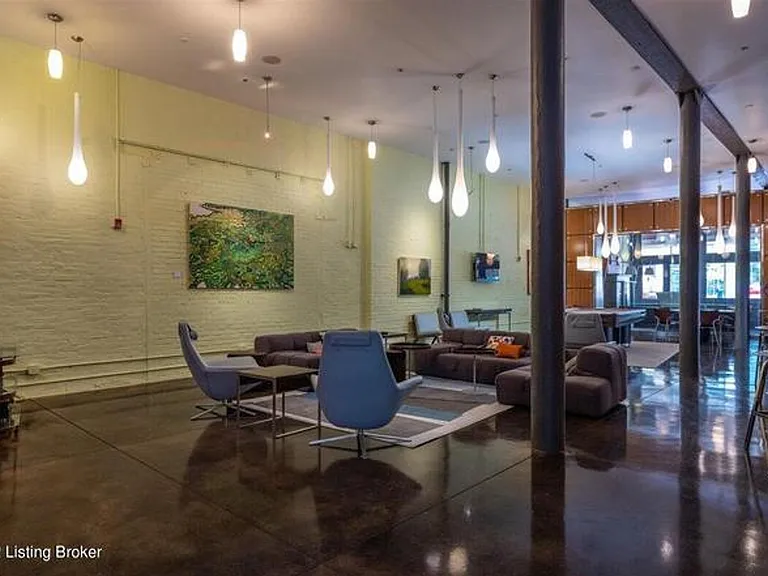 309 E Market St #313 — Photo 26