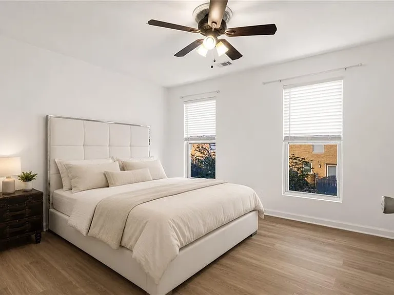 245 Winding River Dr #E — Photo 18