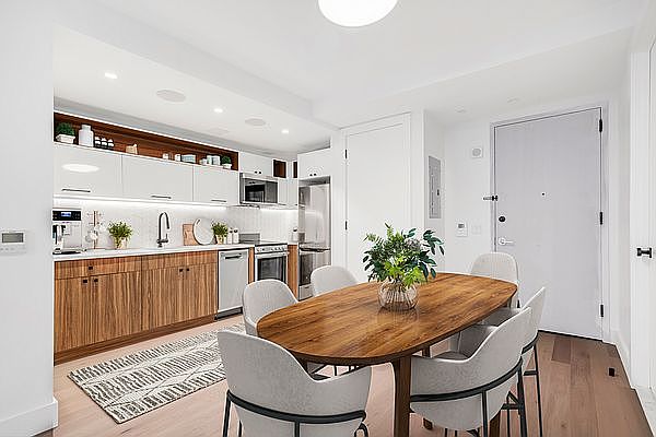 1st image of 60 W 125th St #106