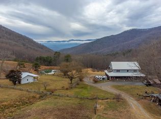 2535 Lakey Creek Rd, Franklin, NC 28734