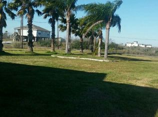 835 20th St, San Leon, TX 77539