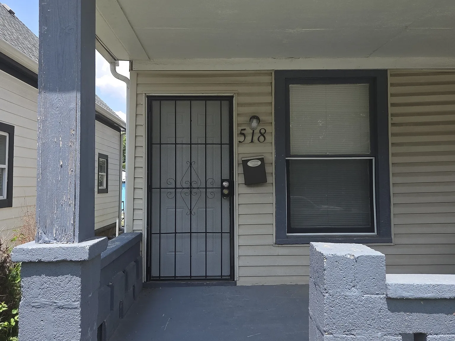 2 bed, 1.0 bath, 1005 sqft, $1,100 — Photo 3