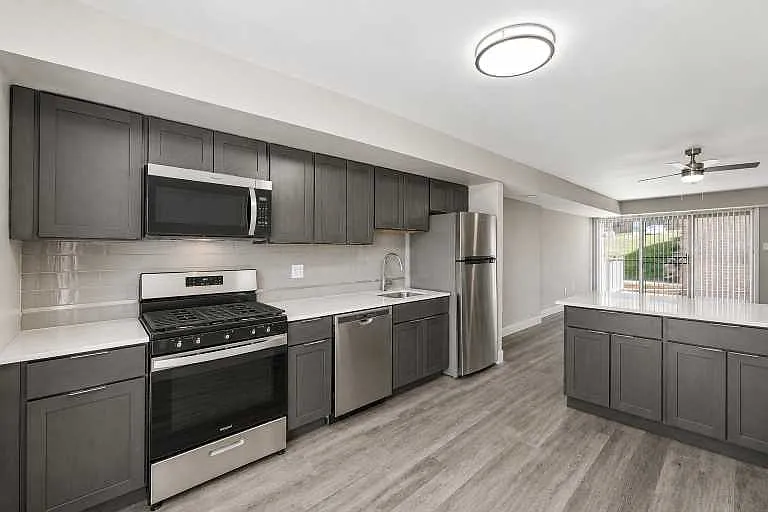 The Glen at Bucks Apartments and Townhomes