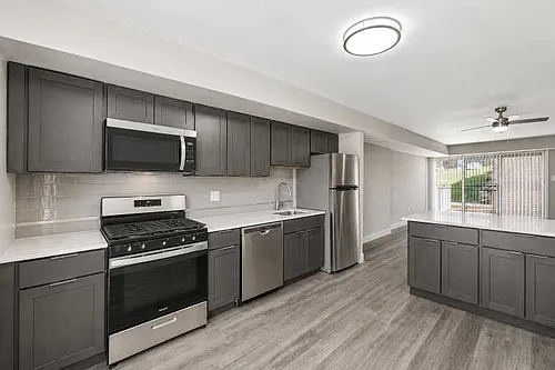 The Glen at Bucks Apartments and Townhomes Photo 1