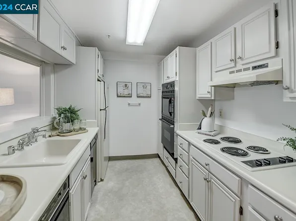 1840 Tice Creek Dr APT 2408, Walnut Creek, CA 94595