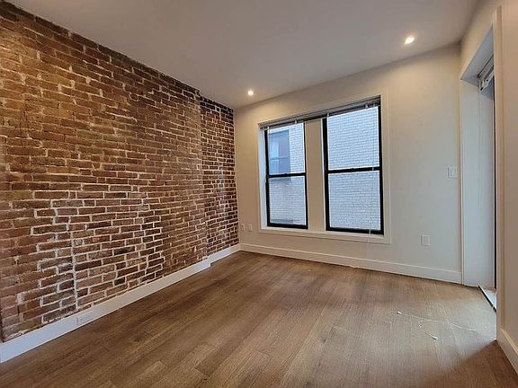 4th image of 1064 Madison Ave #5T