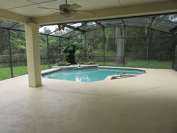 5th image of 4430 White Oak Cir