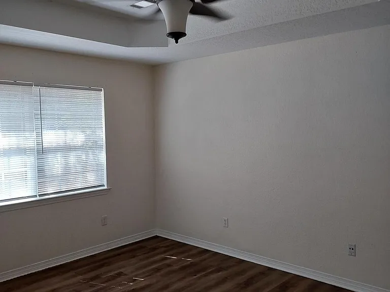 1009 Magnolia St — Photo 5