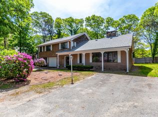 15 Sterling Rd, Barnstable, MA 02630