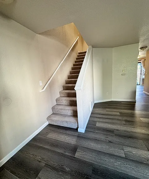 7810 Timber Hill Dr — Photo 9