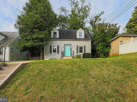 2nd image of 410 Kingston Rd