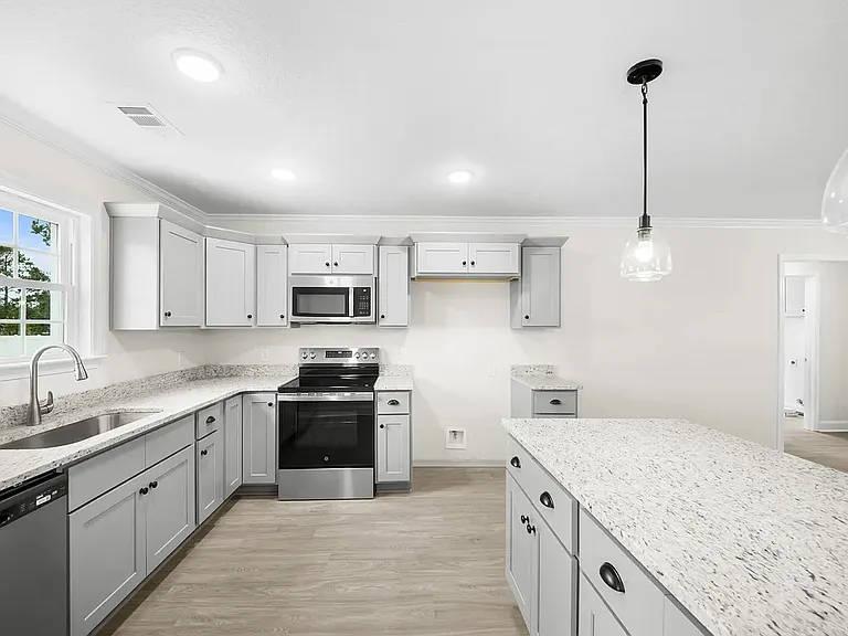 102 Enclave Ct — Photo 3