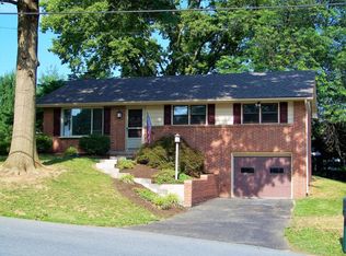 2284 Albern Blvd, Lancaster, PA 17601