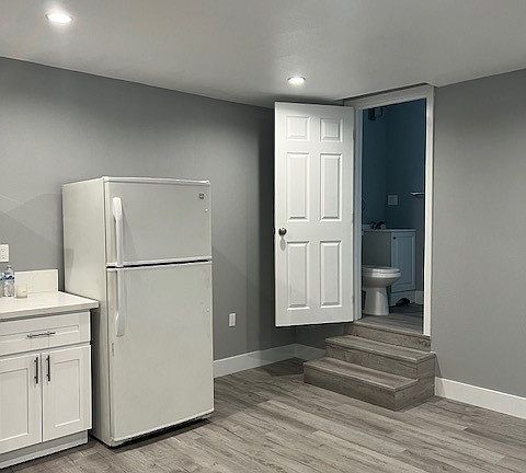 5th image of 9331 Roslyndale Ave