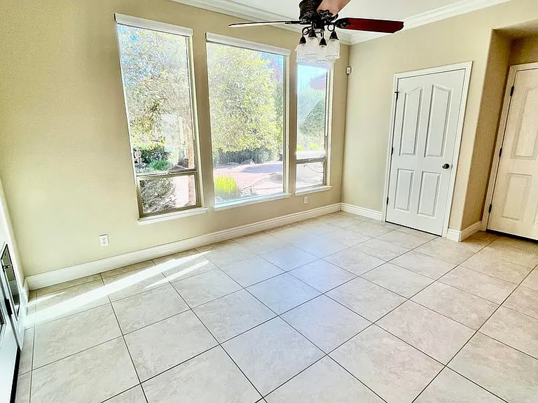 3381 Black Oak Dr — Photo 10