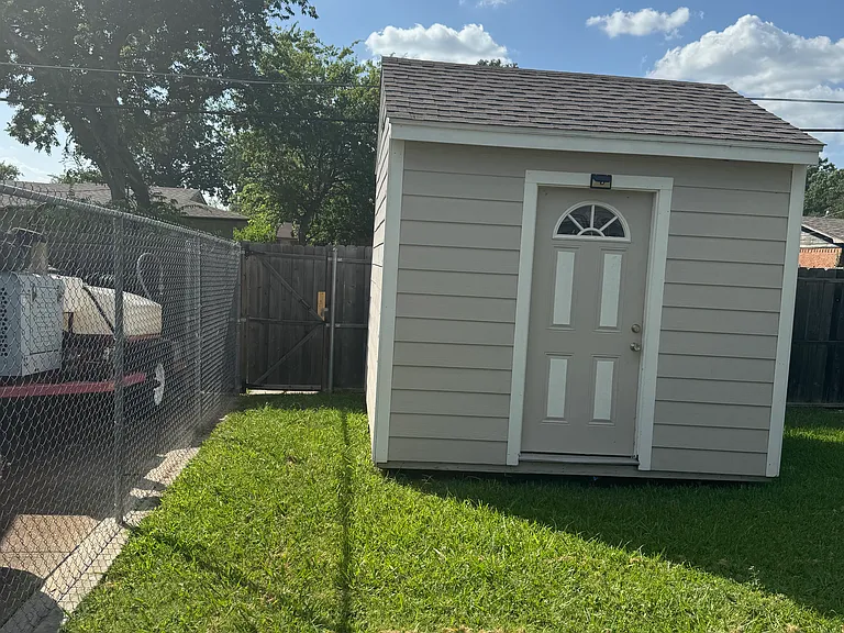 1807 Highland St — Photo 21