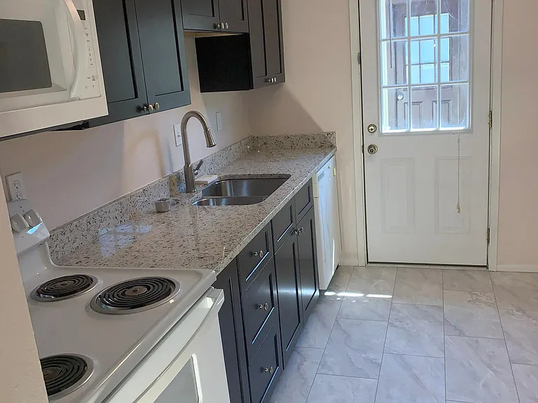 618 Reppert St #7 — Photo 20