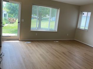 1116 Lake Shore Cir, Grand Blanc, MI 48439