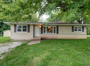 604 E Bedford St, Marshfield, MO 65706