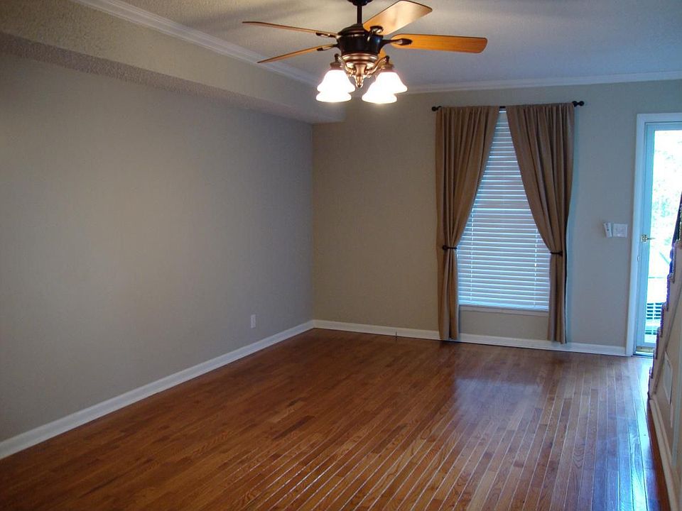 1st image of 3917 Westlawn Pl