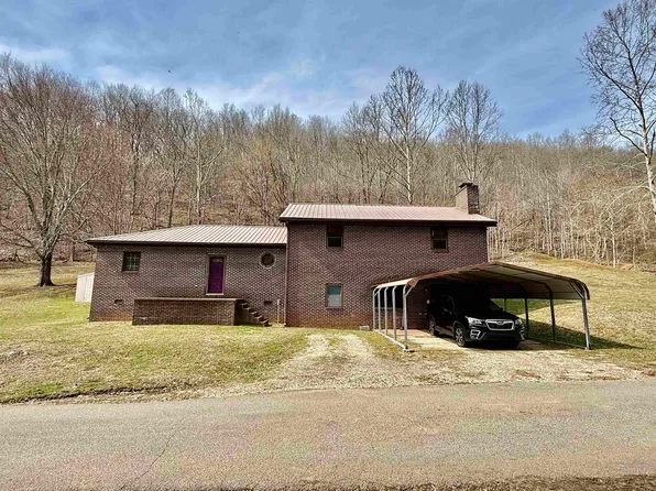 37 Woodall Br, Hamlin, WV 25523
