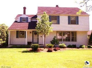 22176 E Byron Rd, Beachwood, OH 44122