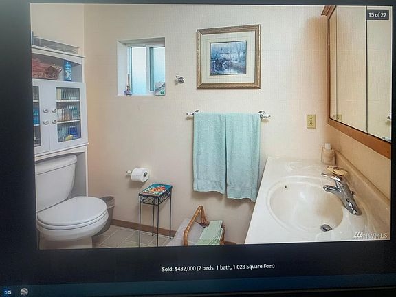4th image of 945 Olympic St