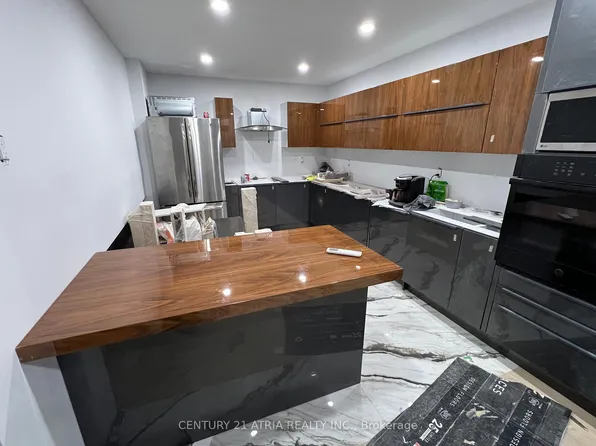 287 Milestone Cres, Aurora, ON L4G 3M2