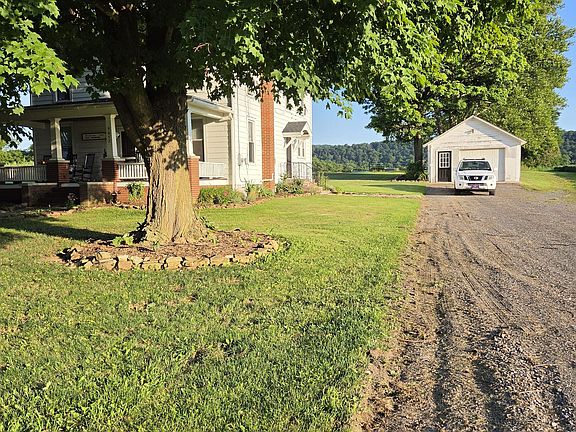 Side entrance- driveway -