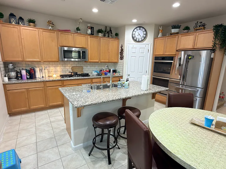 1547 S Oliveira Dr — Photo 12